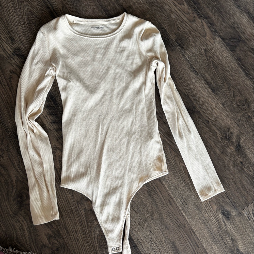 Abercrombie & Fitch Cream Long-Sleeve Bodysuit